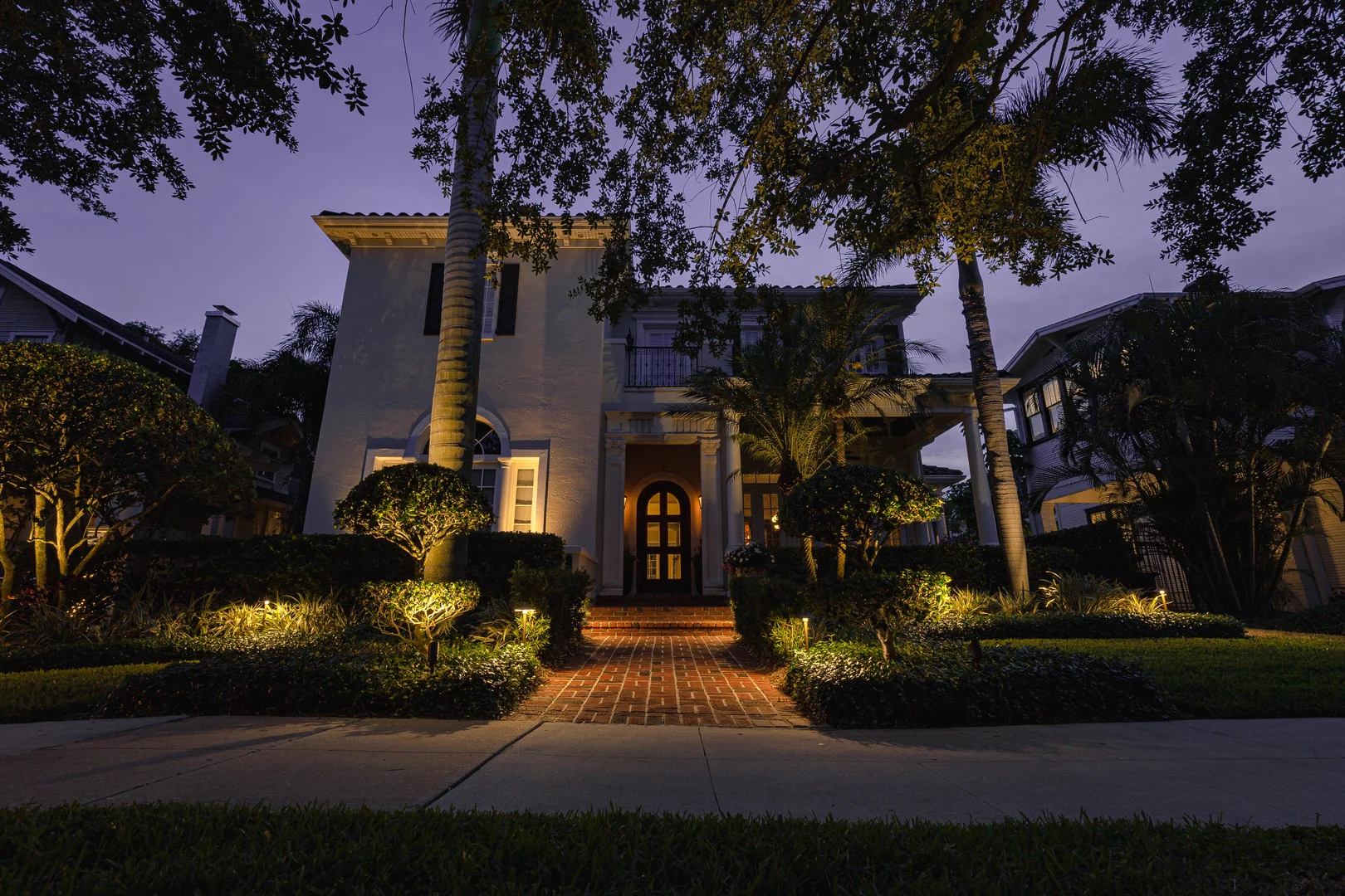 Landscape lighting installed by Pacific Lawn Sprinklers