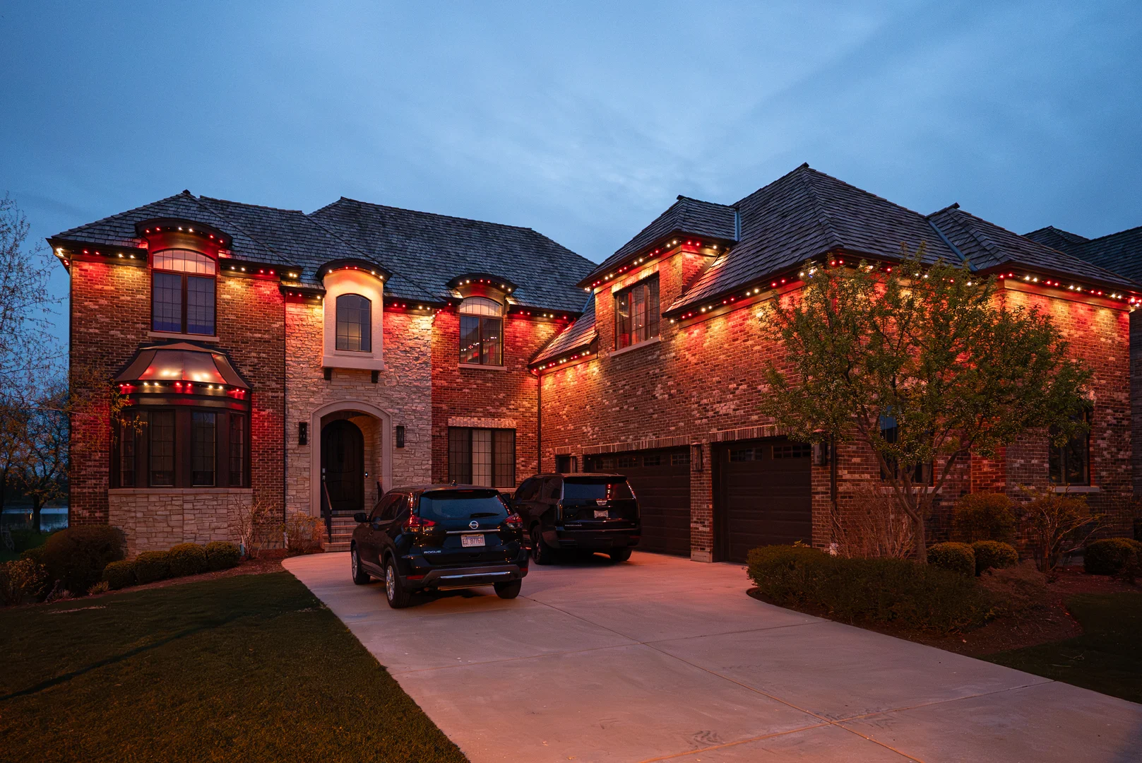 Permanent outdoor lighting installed by Pacific Lawn Sprinklers