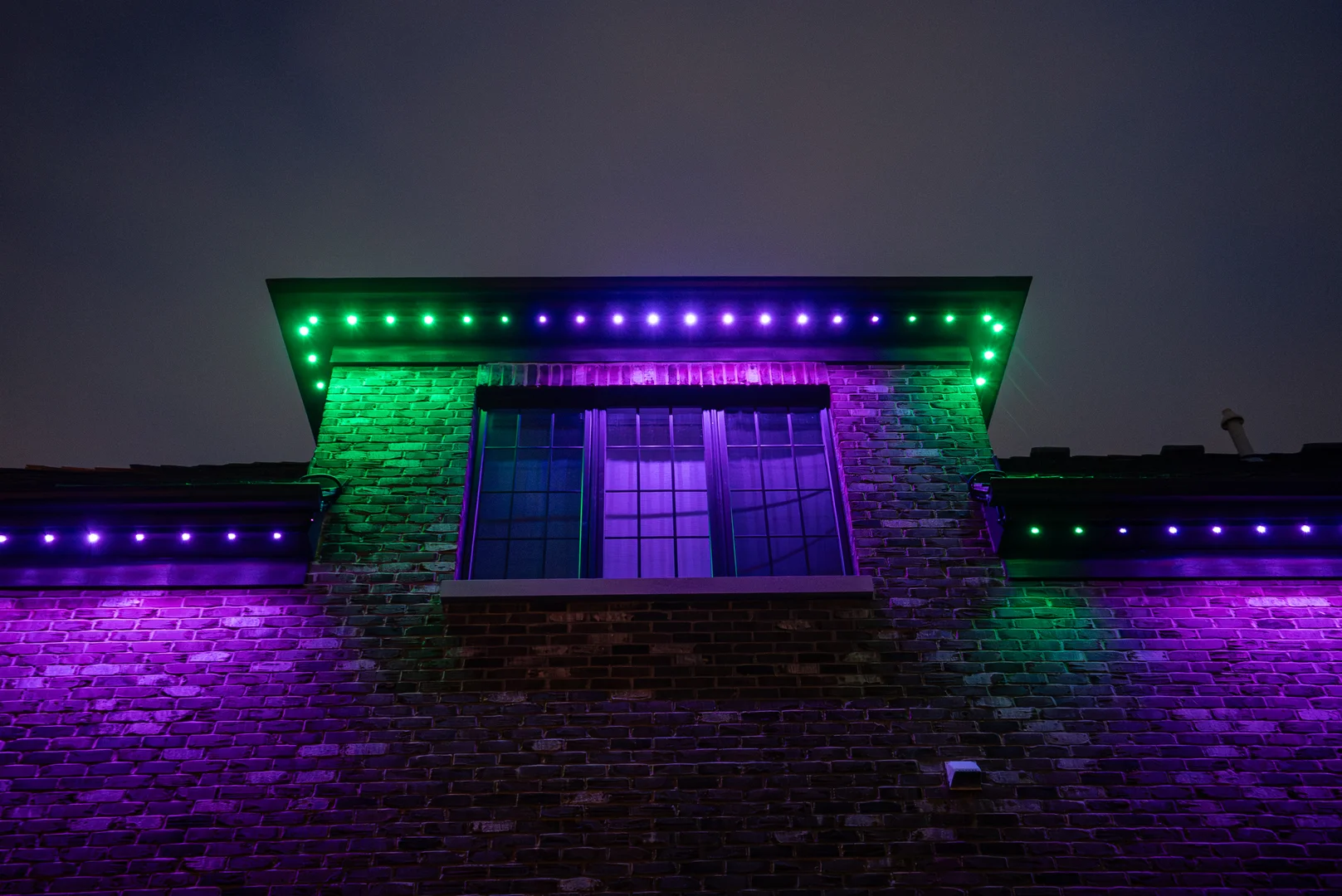 Permanent outdoor lighting installed by Pacific Lawn Sprinklers